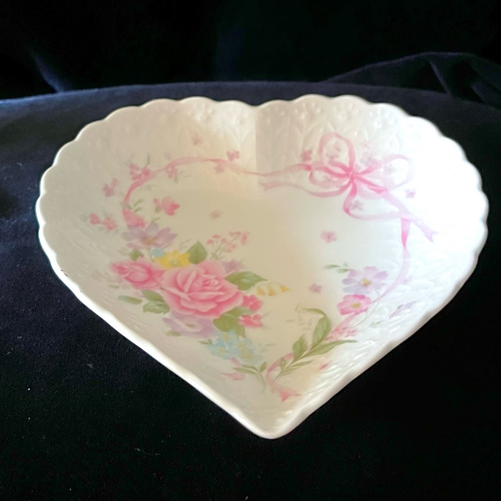 Mikasa All My Love jewelry dish.
